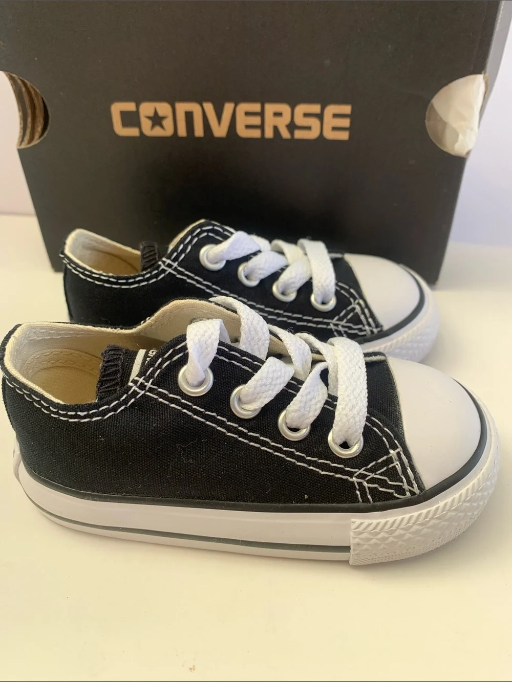 Converse classic low